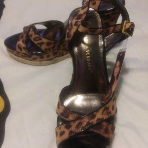 Wedge (Leopard) brand new, fashion plus